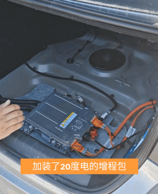 新能源车也开始“续命”：花1万多加块电池，车主为什么选择这条路？